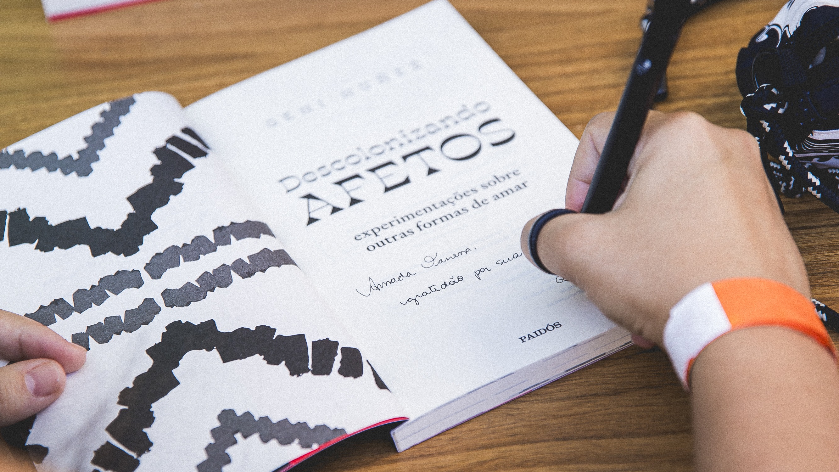 Sessão de Autógrafos